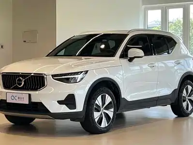 Volvo XC40 2024