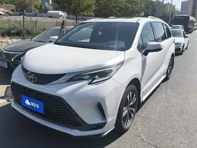 Toyota Granvia 2025
