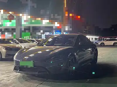 Xiaomi Auto SU7 2024