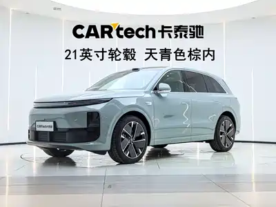 Li Auto L6 2025