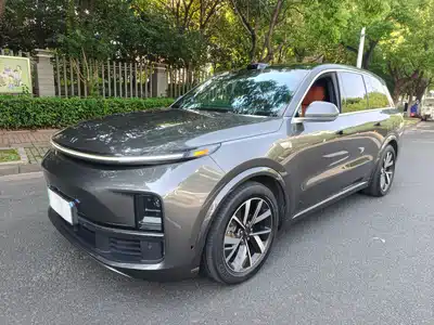 Li Auto L8 2022