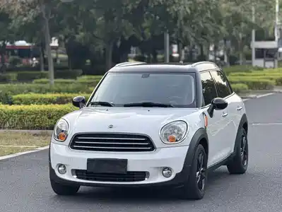 MINI COUNTRYMAN 2011