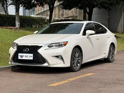 Lexus ES 2017