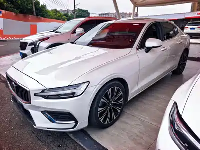 Volvo S60 2024