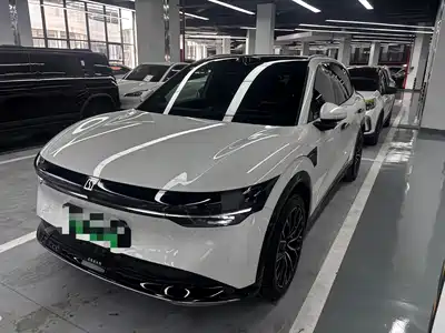 ZEEKR 7X 2024