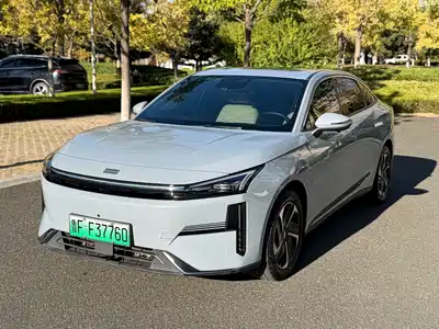Geely Galaxy L6 2024