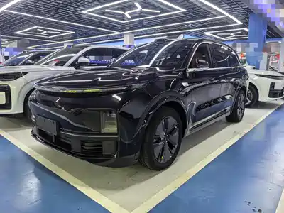 Li Auto L8 2024