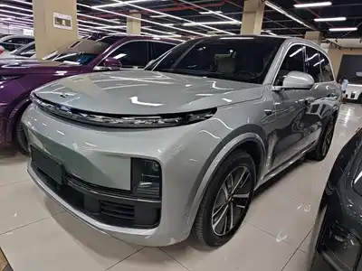 Li Auto L8 2024