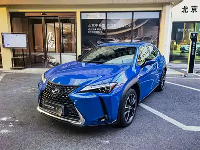 Lexus UX 2021