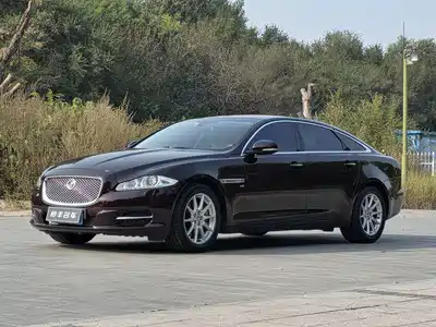 Jaguar XJ 2013
