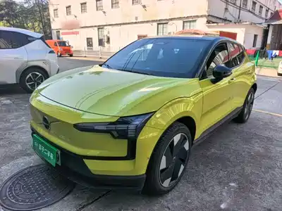 Volvo EX30 2024
