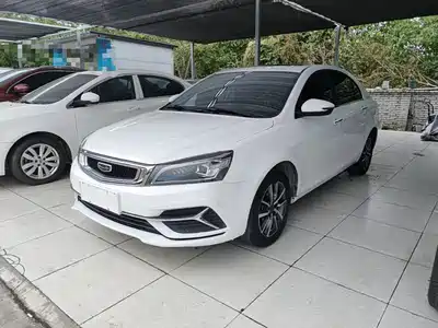 Geely Emgrand 2021
