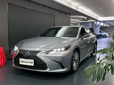 Lexus ES 2019