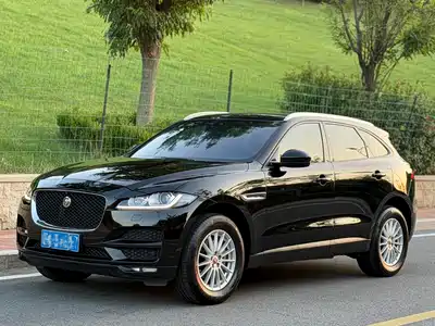 Jaguar F-PACE 2017