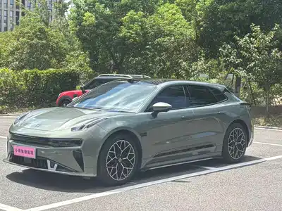ZEEKR 001 2024