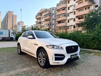 Jaguar F-PACE 2018