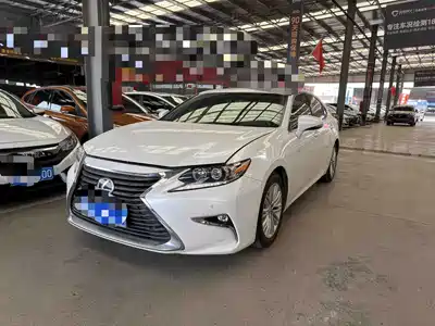 Lexus ES 2017