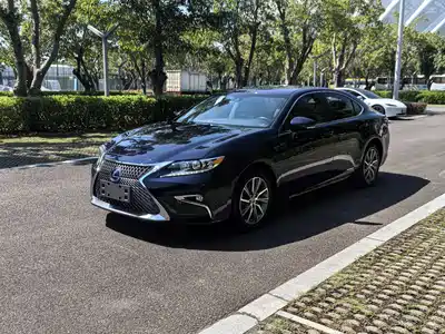 Lexus ES 2018