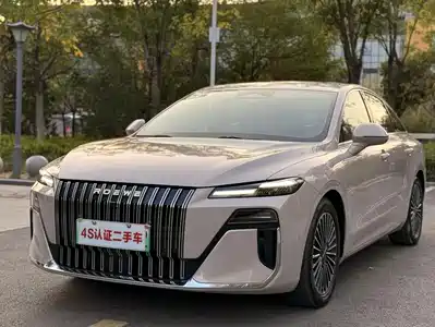 Roewe M7 DMH 2025