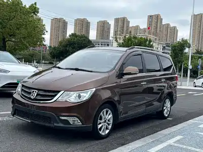 Baojun 730 2015