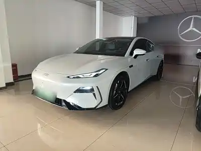 Geely Galaxy E8 2024