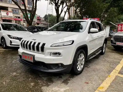 Jeep Cherokee 2016