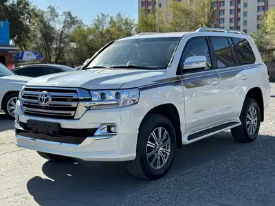 Toyota Land Cruiser (Import) 2016