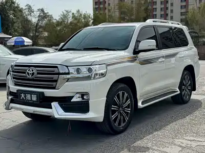 Toyota Land Cruiser (Import) 2018