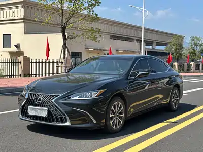 Lexus ES 2024