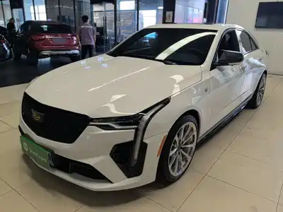 Cadillac CT4 2022