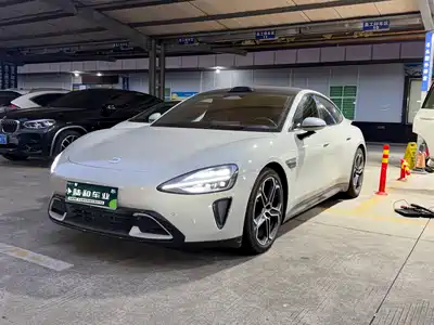 Xiaomi Auto SU7 2024