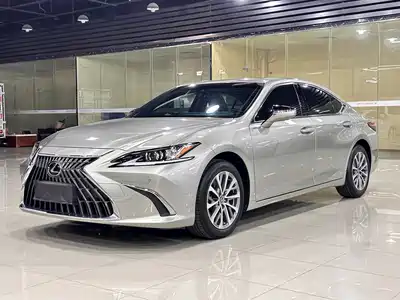 Lexus ES 2023