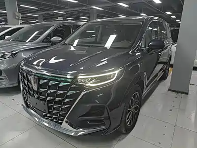 Roewe iMAX8 EV 2024