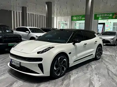ZEEKR 001 2024