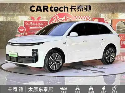 Li Auto L6 2025