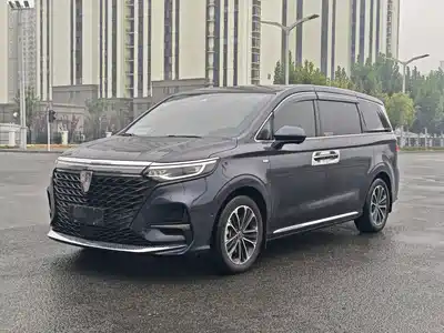 Roewe iMAX8 2021