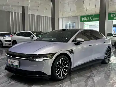 ZEEKR 007 2024
