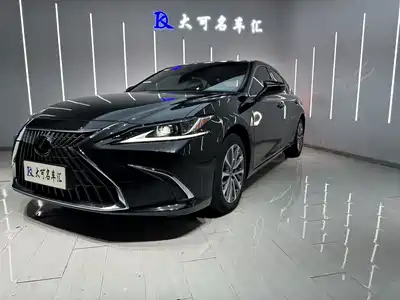 Lexus ES 2022