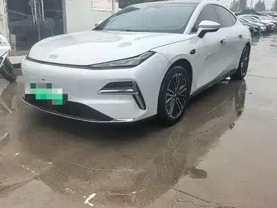 Geely Galaxy Xingyao 8 2025