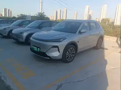 Geely Galaxy Starship 7 EM-i 2025