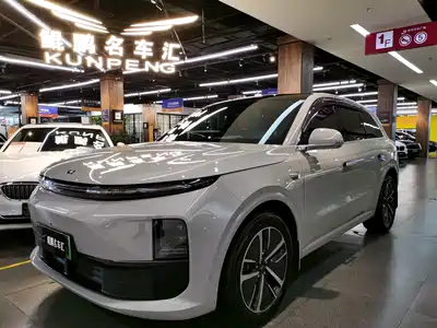 Li Auto L6 2024