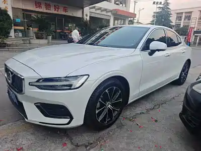 Volvo S60 2022