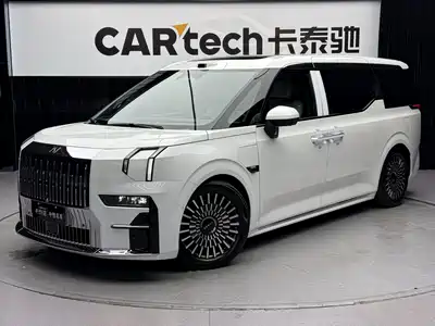 ZEEKR 009 2025
