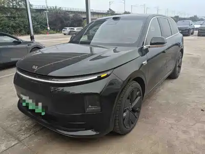 Li Auto L6 2025