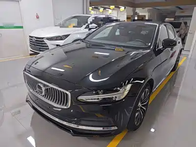Volvo S90 2025