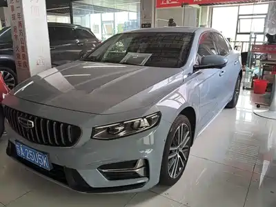 Geely Preface 2022