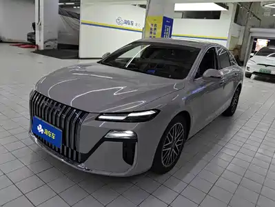 Roewe M7 DMH 2025