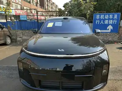 Li Auto L8 2026