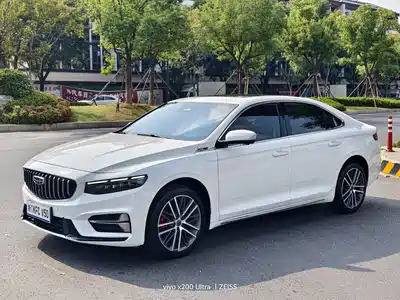 Geely Preface 2022