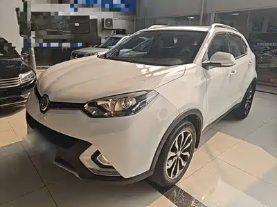 MG Roewe RX5 2015